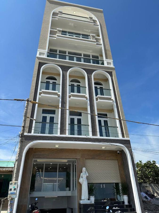 Khach San A68 Hotel Long My Exterior photo